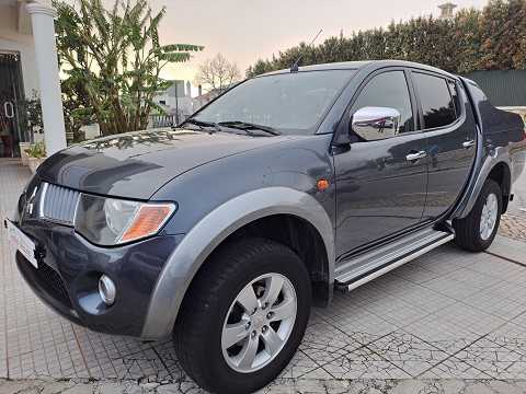 MITSUBISHI L 200 