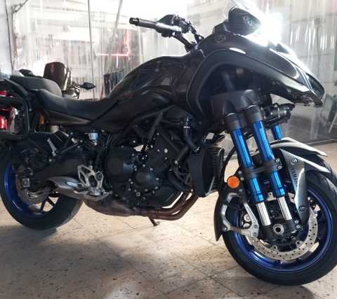 YAMAHA XP 