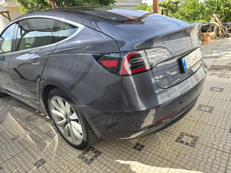 Tesla MODEL 3 Dual motor